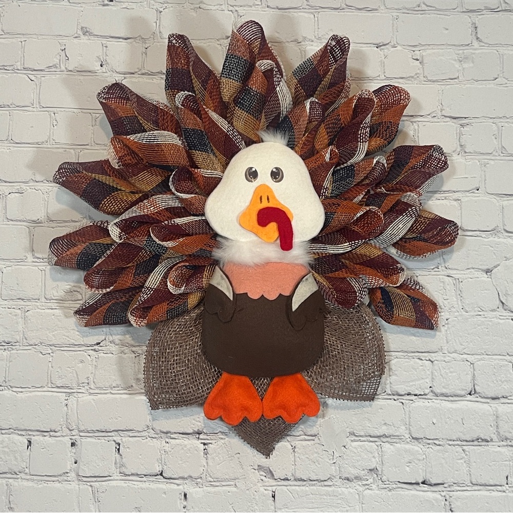 Adorable Turkey Wreath for your Door Decor. Thanksgiving Turkey Wreath